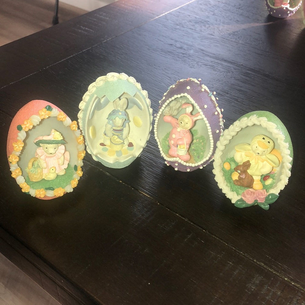MUFFY 93/94 Easter decorative eggs. Qty 4